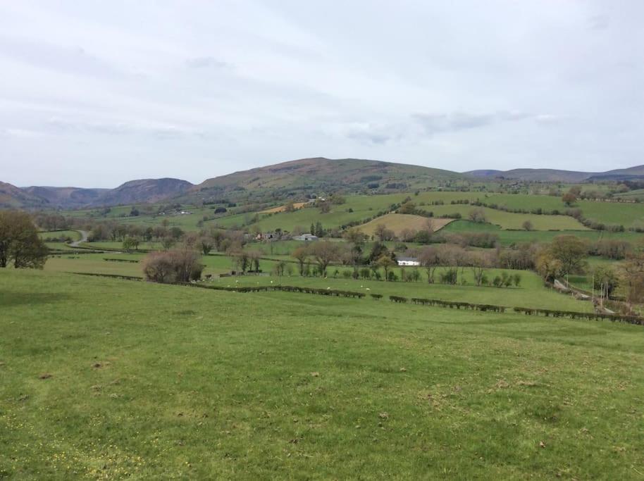 Llanrhaeadr-ym-Mochnant The Retreatヴィラ エクステリア 写真